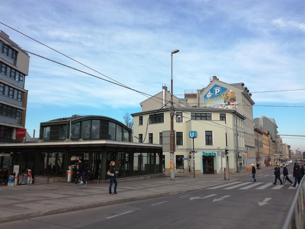 Le Petit Appartement Vienna Esterno foto