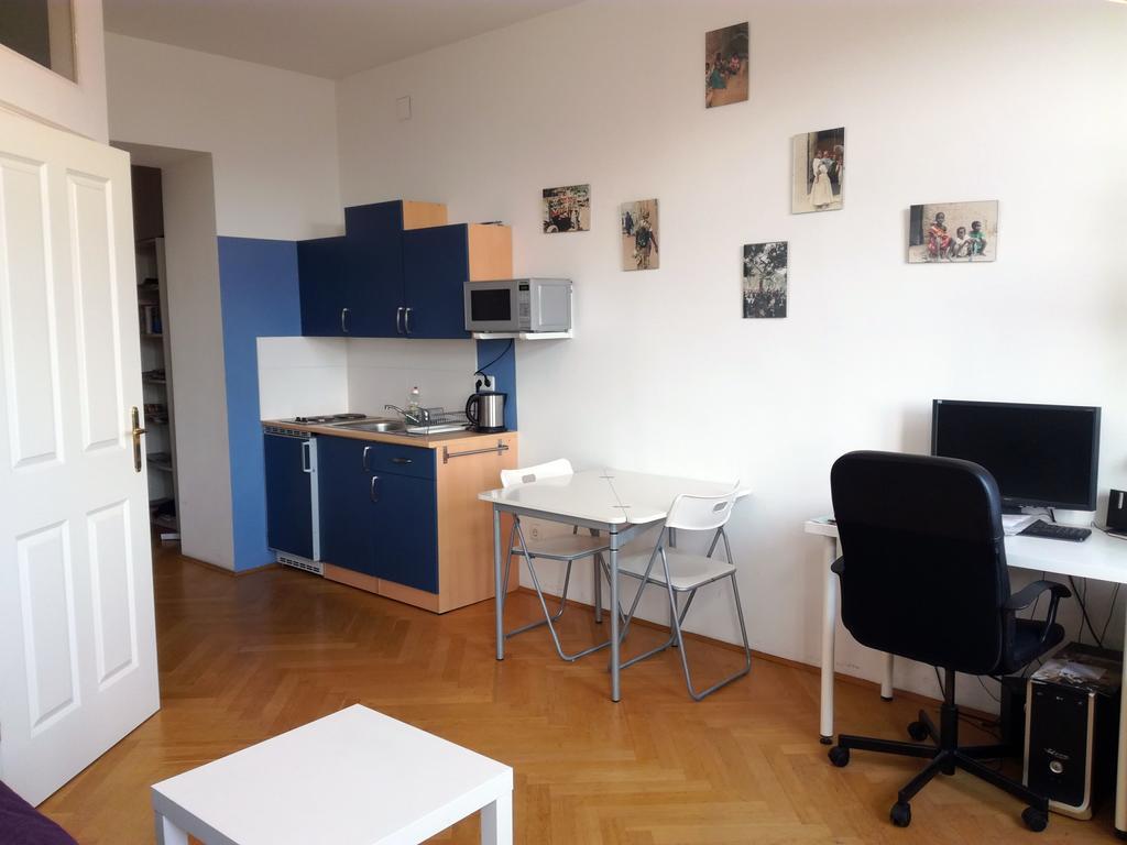 Le Petit Appartement Vienna Esterno foto